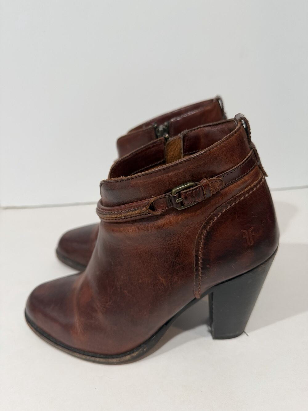 frye boots womens 8 Bootie Brown Leather Western Style Cowboy